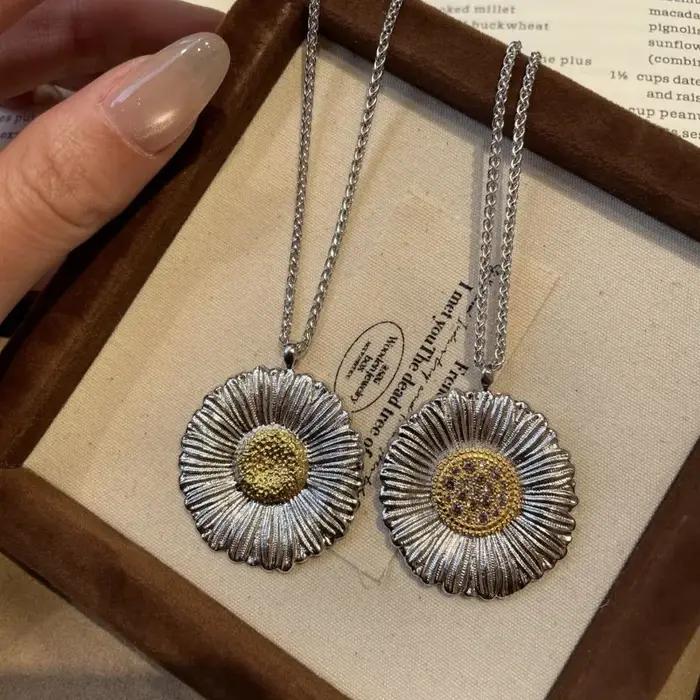 Collier rétro en diamant brossé avec marguerite en argent 925 pour femmes occasions spéciales mariage