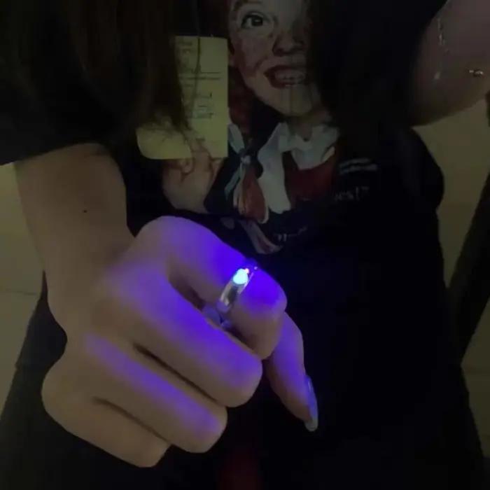 Bague lumineuse en forme de cœur d'amour bleu pour femmes et hommes