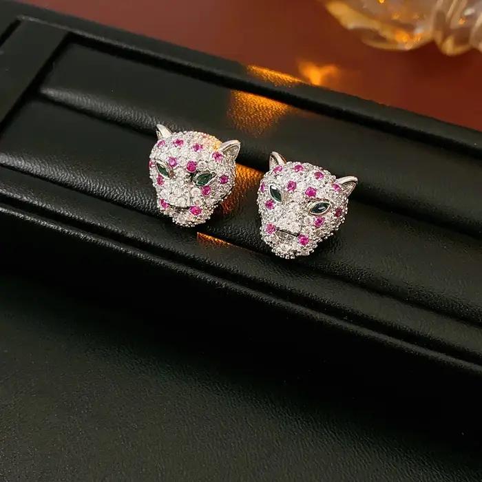 LENNIK – boucles d'oreilles rétro de style cour pour femmes, clous à tête de léopard en Zircon à aig