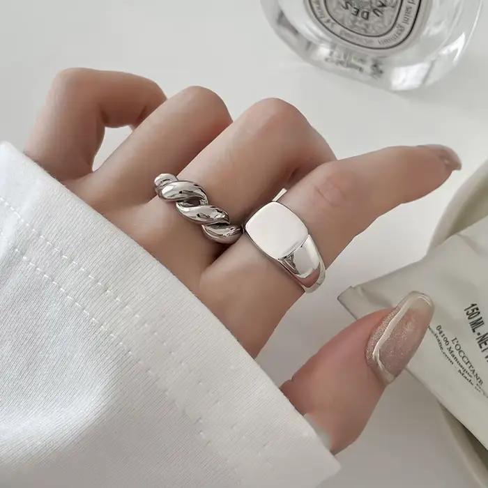 Bague géométrique ronde rétro couleur argent véritable pour femmes