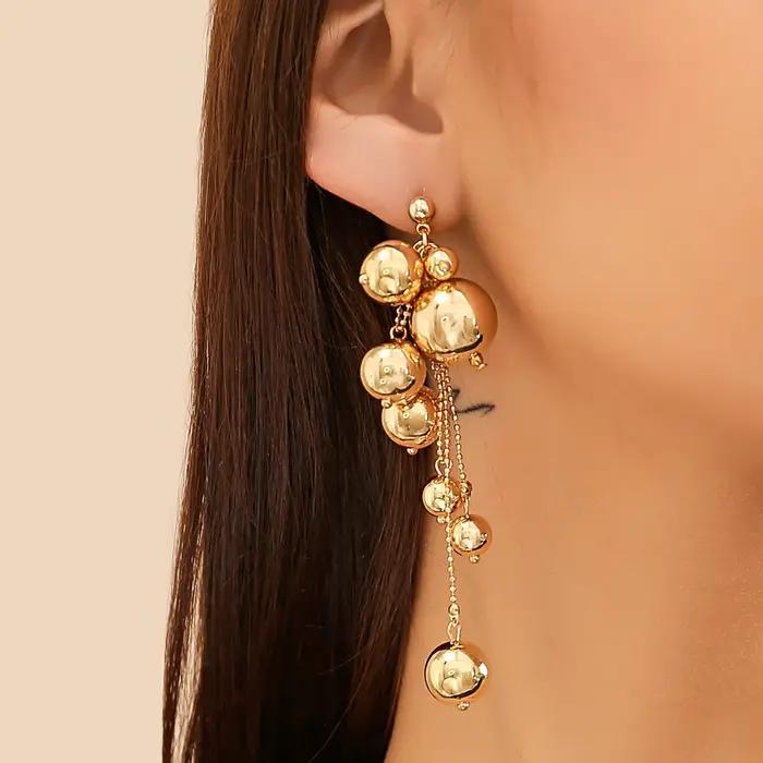 Boucles d'Oreilles Gothiques sulfà Pompons pour Femme