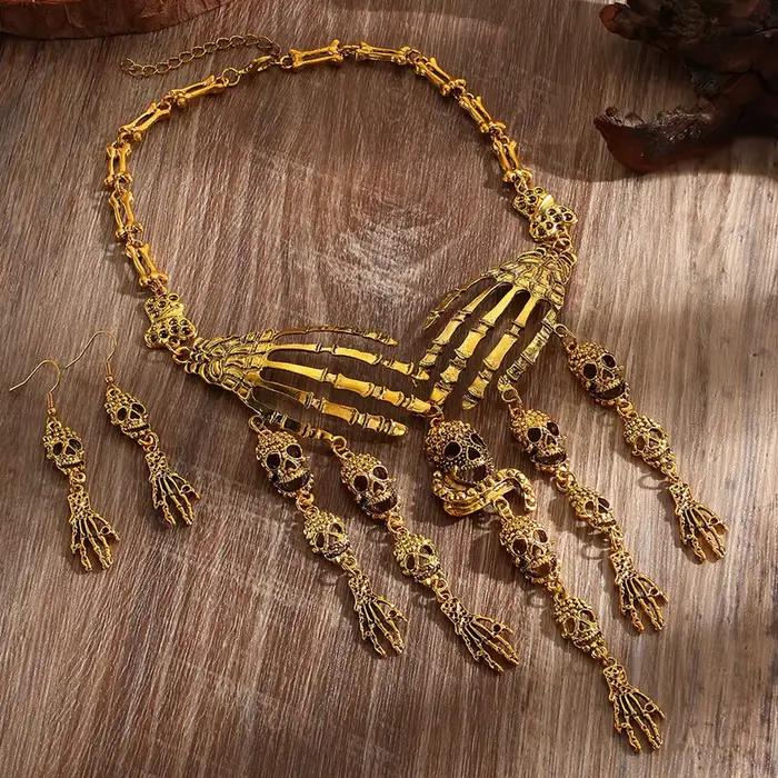 2025 nouveau collier cheval bijoux Halloween accessoires exagération squelette clavicule chaîne fête performance pendentifs colliers