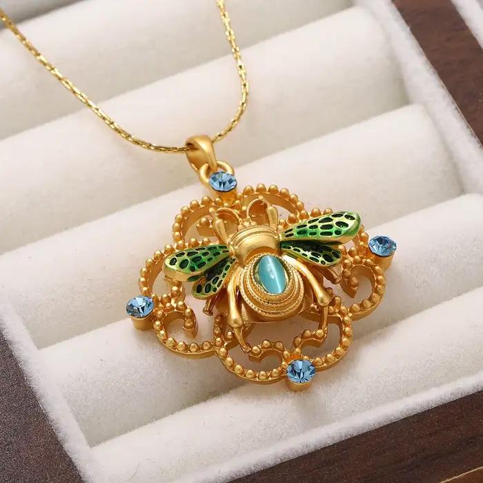 Collier pendentif abeille vintage pour femme, plaqué or 18 carats, breloque insecte en émail, bijou statement, cadeau