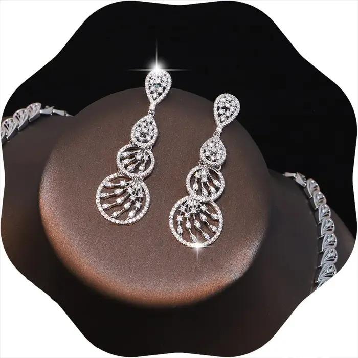 Parures de colliers de luxe en zircon et perles multicouches