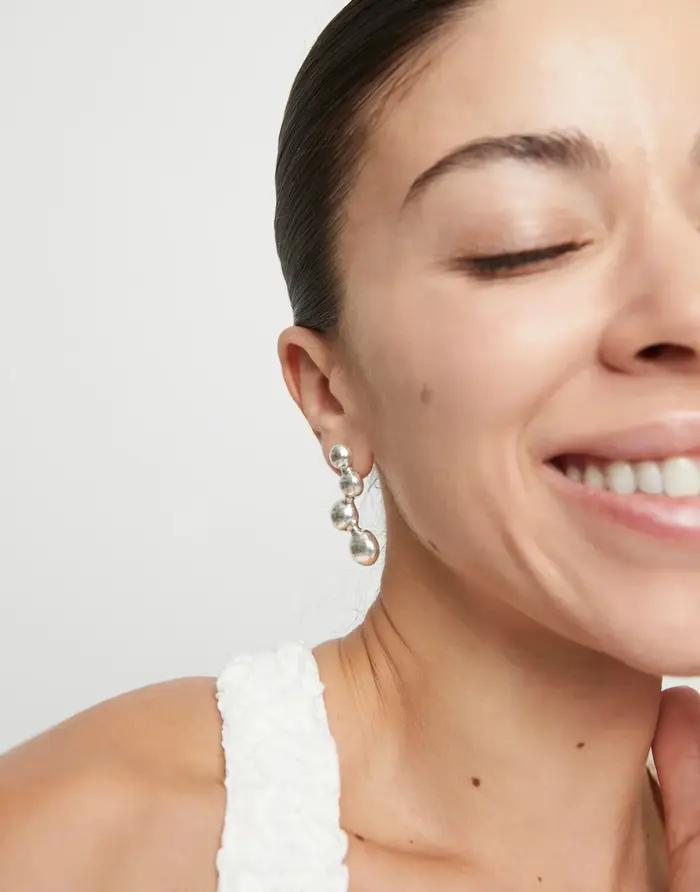 Boucles d'oreilles à la mode au design de niche de haute qualité pour femmes