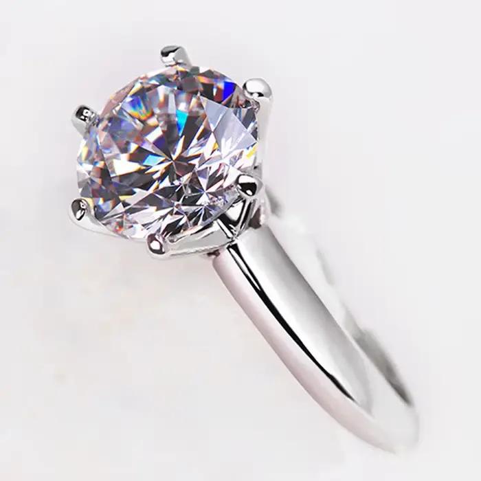 Bague en argent sterling 925 sertie de zirconium cubique pour engagement et occasions spéciales femme style classique