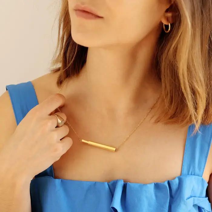 Collier coulissant Horizontal avec nom gravé et Message caché pour femmes