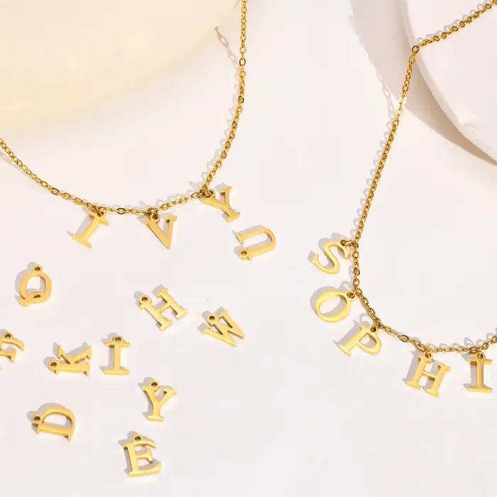Collier initial personnalisé avec nom personnalisé