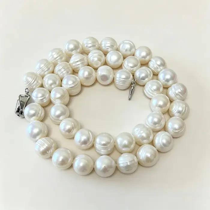 Grand collier de perles d'eau douce 100% naturelles