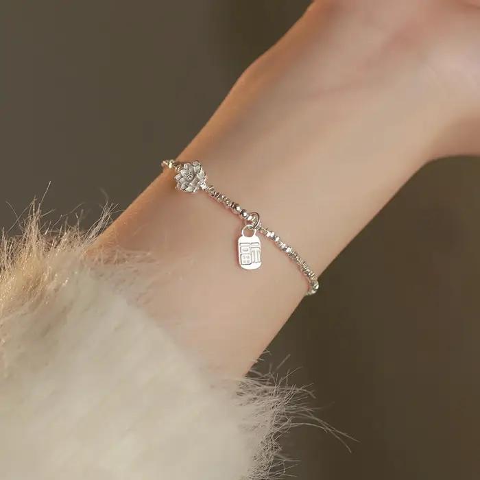 Bracelet en argent regardé 925 avec perle et fleur pour femme
