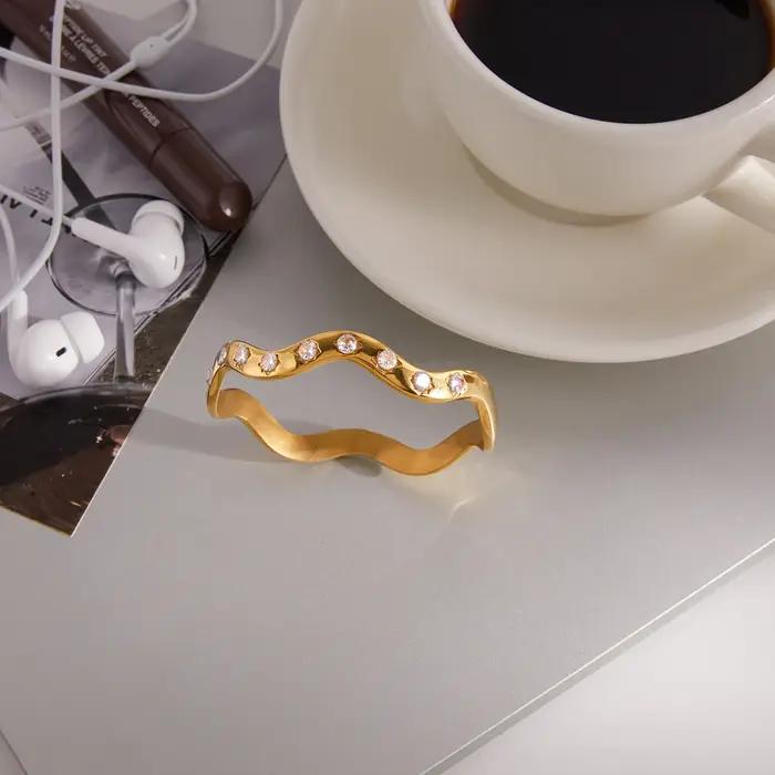 Uworld – Bracelet classique à courbes ondulées avec zircon rond blanc