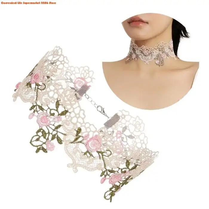 Collier en dentelle orné de fleurs délicates bijou unique à la mode pour femmes occasions spéciales