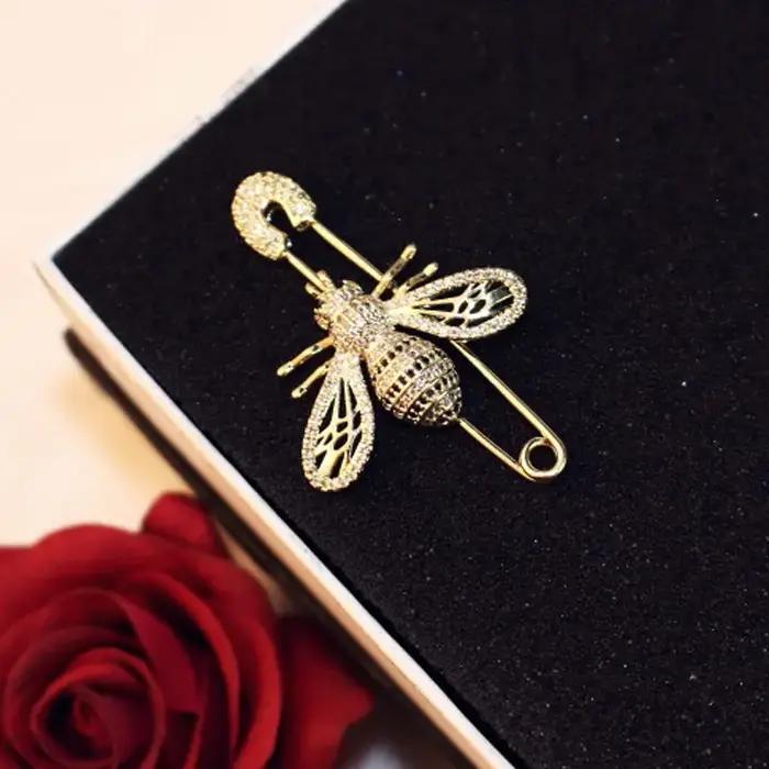 Broches de luxe en cristal en forme d'abeille pour femmes élégantes et occasions spéciales