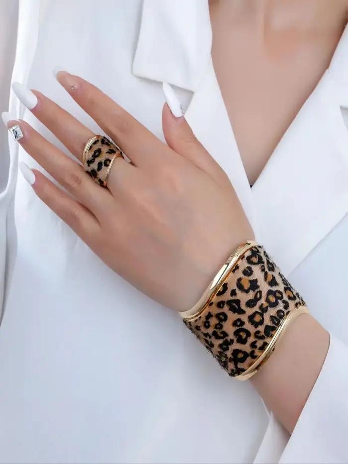 Ensemble de bracelets et bagues en métal imprimé léopard, élégant, à la mode, de luxe léger et haut