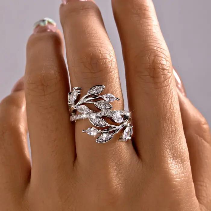 Bague en cuivre pour femme avec feuilles entrelacées et zircone cubique, motif vigne torsadée nature