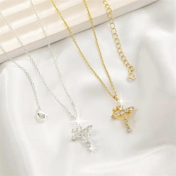 Collier avec pendentif couronne et croix rotative pour femmes