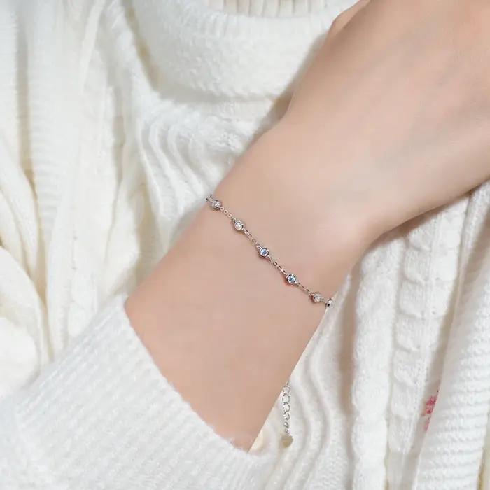 Bracelet en argent sterling serti de moissanite pour femmes occasions spéciales engagement romantique élégant à offrir