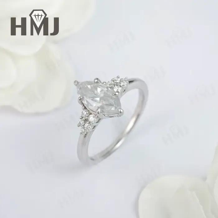 Bague Marquise 1, 5 carat en Moissanite
