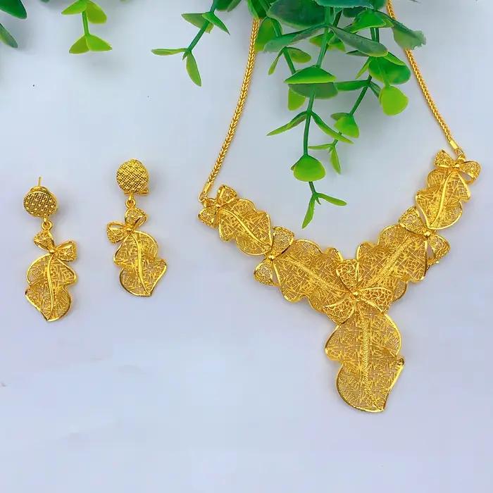 Ensemble de bijoux plaqué or 24 carats pour femmes