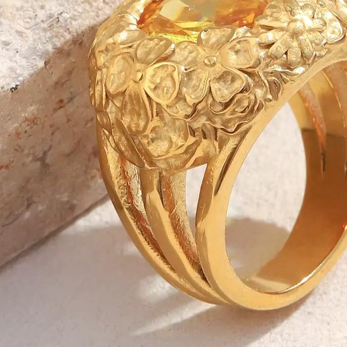 La. Bague fleur Muses avec Zircon brillant de luxe