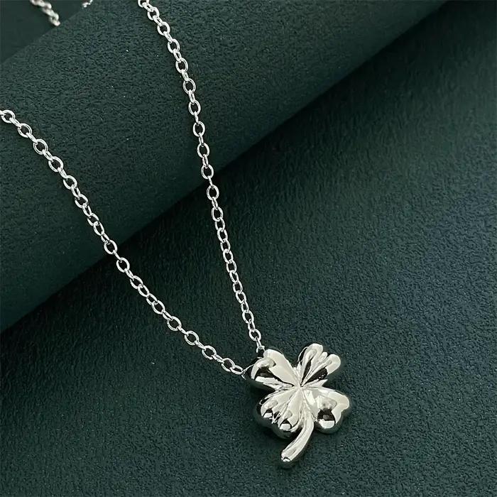 Collier pendentif petit trèfle à quatre feuilles en argent Sterling 925