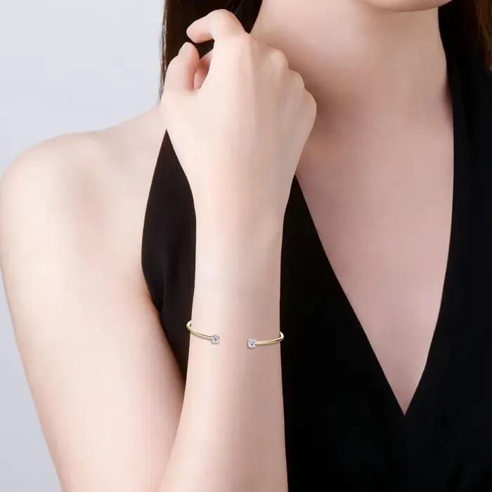 Bracelet manchette en diamant Moissanite pour femme