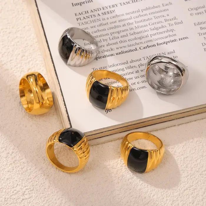 Bague en émail noir de style gothique pour femmes