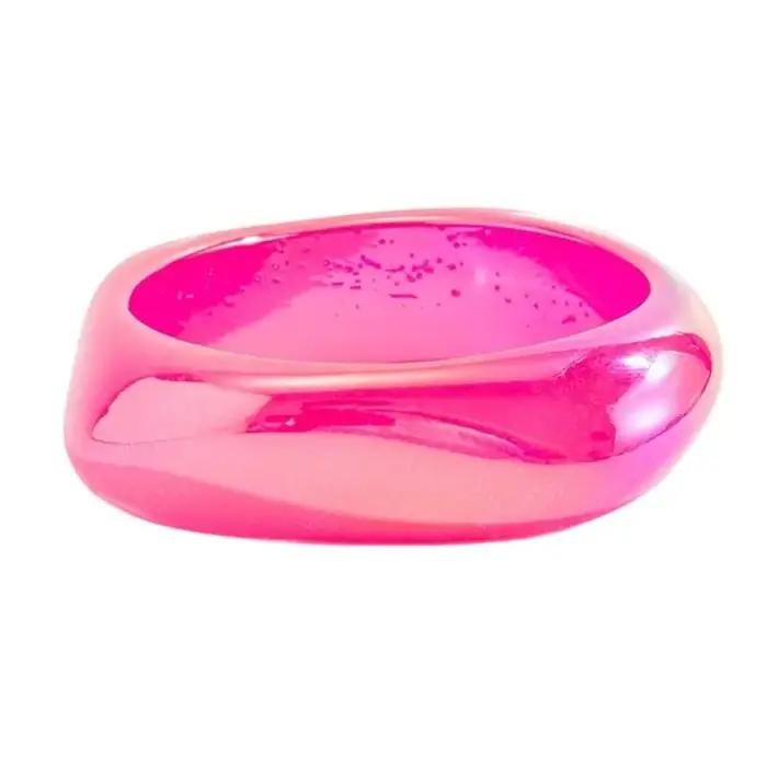 Bracelet géométrique en résine avec design tourbillon nacré coloré pour femmes, élégant et confortable pour toutes les occasions spéciales
