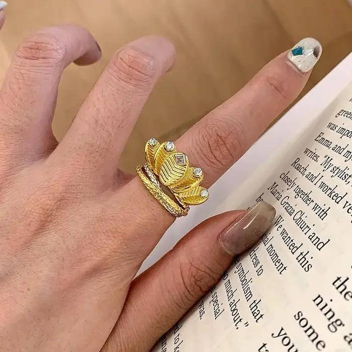 Bague couronne de luxe légère et classique pour femmes