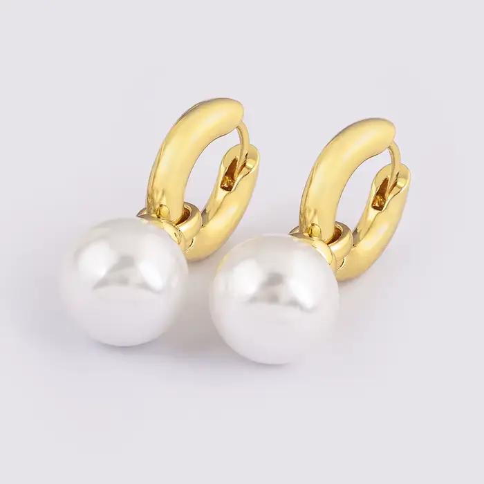 Boucles d'oreilles à clous en zircone cubique AAA style bohème géométrique pour femme en cuivre doré pour mariage et quotidien