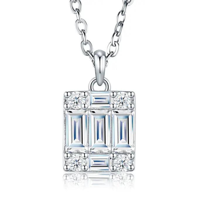 Collier en moissanite taille émeraude Pretty Beauty plaqué argent or pour femme occasions spéciales bijoux élégants style art deco