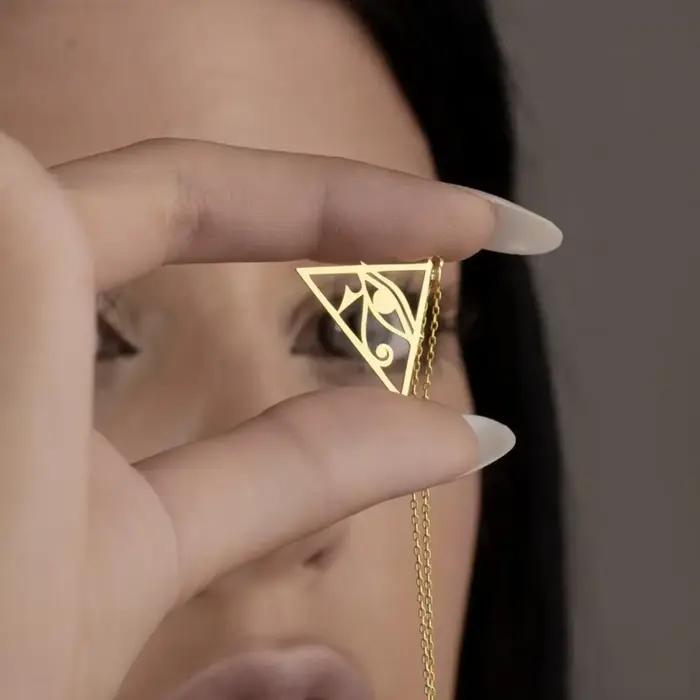 Collier pendentif œil d'horus de l'egypte ancienne en acier inoxydable