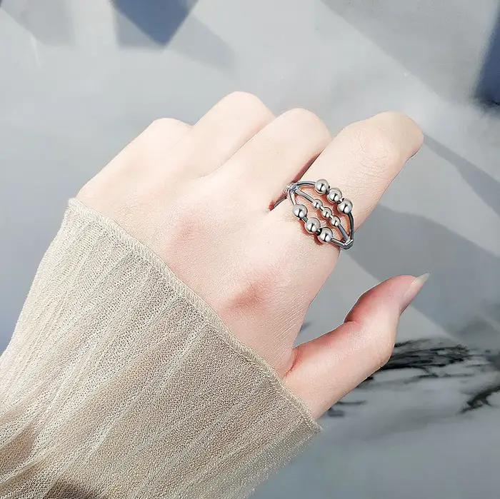 Bague d'anxiété réglable en perles bohème pour femmes