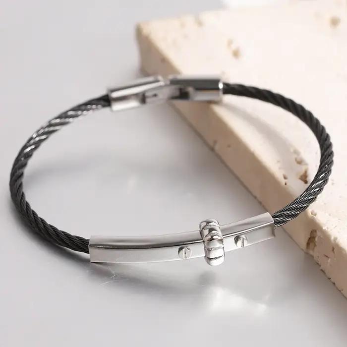 Bracelet en fil tressé tendance avec accent de barre en métal – Bijoux à serrure magnétique durables pour hommes et femmes