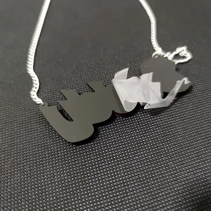 Collier pendentif lettres papa pour femmes, bijoux roses, accessoires acryliques à paillettes