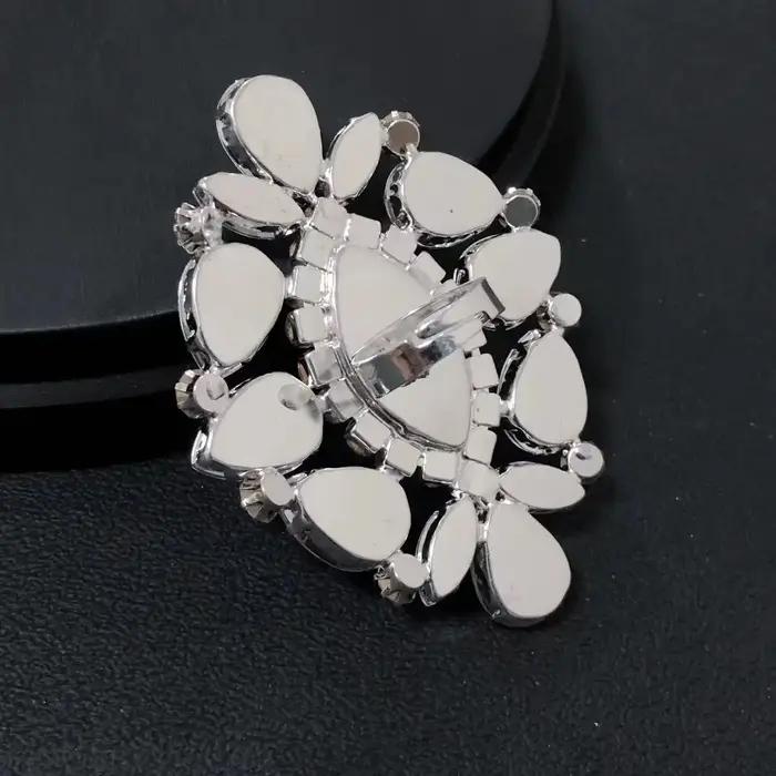 Bague ovale exagérée, grande bague en diamant en forme de goutte d'eau