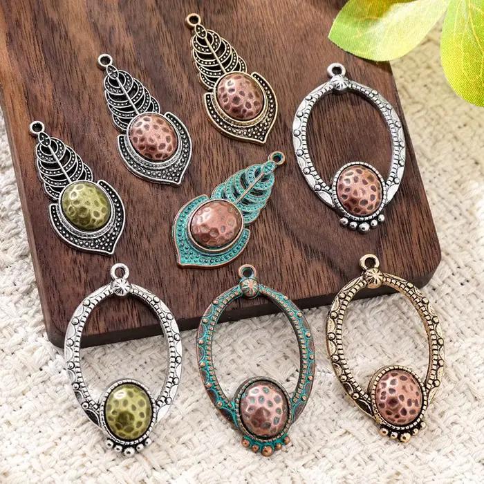 Pendentifs ethniques bohèmes vendange vintage DIY pour femmes occasions spéciales charms alliage de zinc