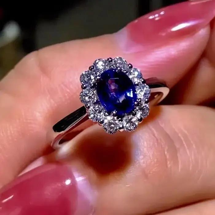 Bague saphir classique exquise pour femmes