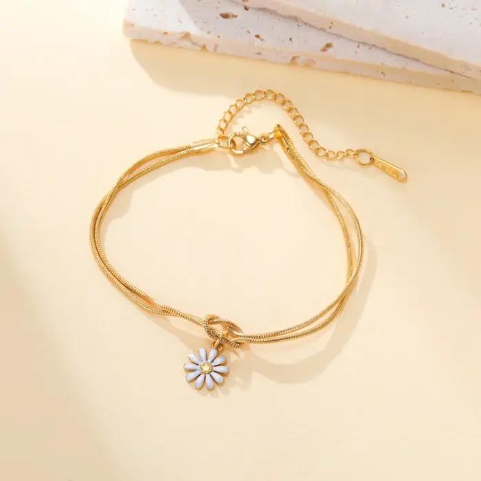 Bracelet à breloques en forme de fleur en émail pour femmes