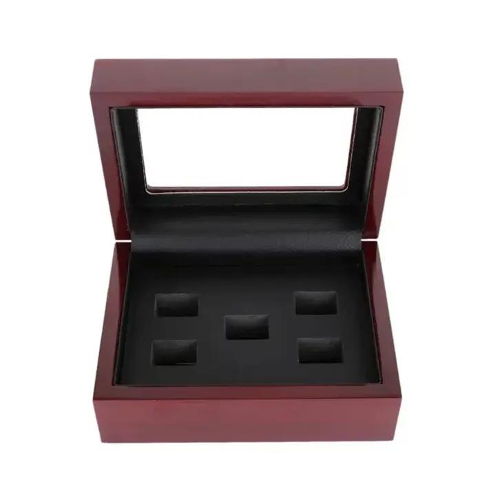 Boîte à bijoux en bois