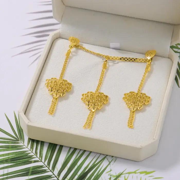 Collier plaqué or, boucles d'oreilles