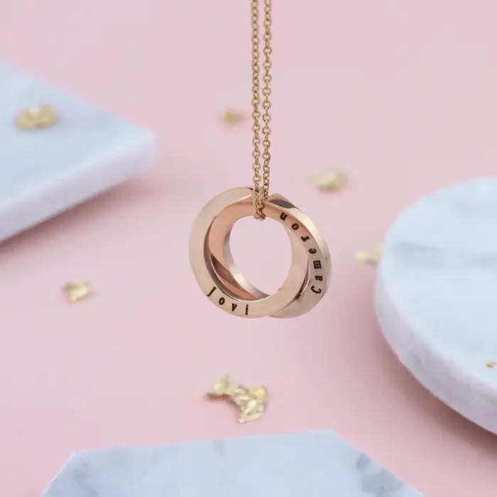 Collier de Famille Multinoms Personnalisé Élégant en Acier Inoxydable pour Femmes Occasions Spéciales Anniversaire Présent pour Mère