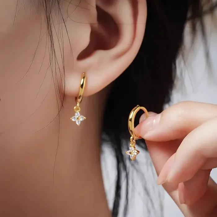 Boucles d'oreilles créoles trèfle en argent sterling 925 pour femmes et jeunes filles