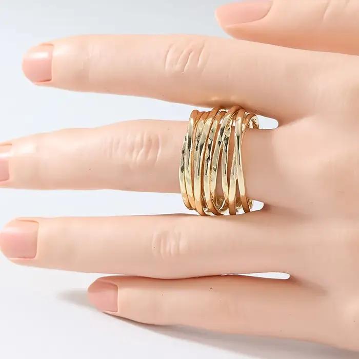 Bague pour femme sculptée à la main style vintage