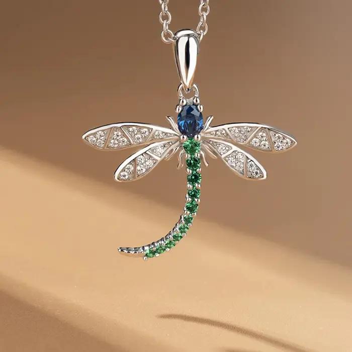 Huitan Collier Pendentif Libellule Coloré Exquis pour Femme