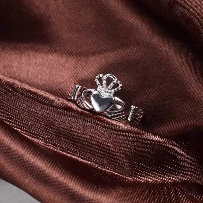 Trumium – bague irlandaise Claddagh pour femmes