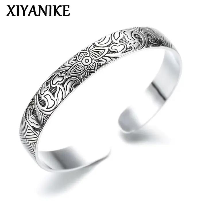 Bracelet fleur de lotus plaqué argent réglable pour femmes élégantes et symbolique occassions spéciales fleur de lotus vintage design unique