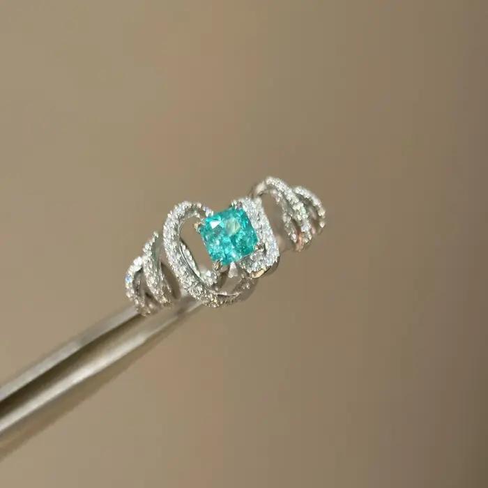 Bagues Paraiba en spirale serties de diamants frais et de haute qualité pour femmes