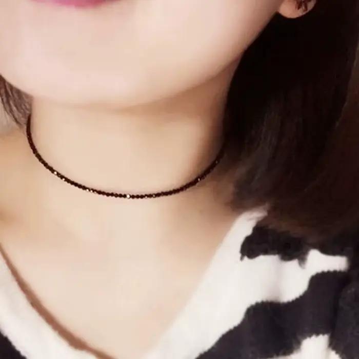 Collier court en perles noires pour femmes