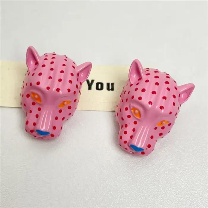 Boucles d'oreilles tête de léopard en émail rétro européen pour femmes, sensation haut de gamme Uniq